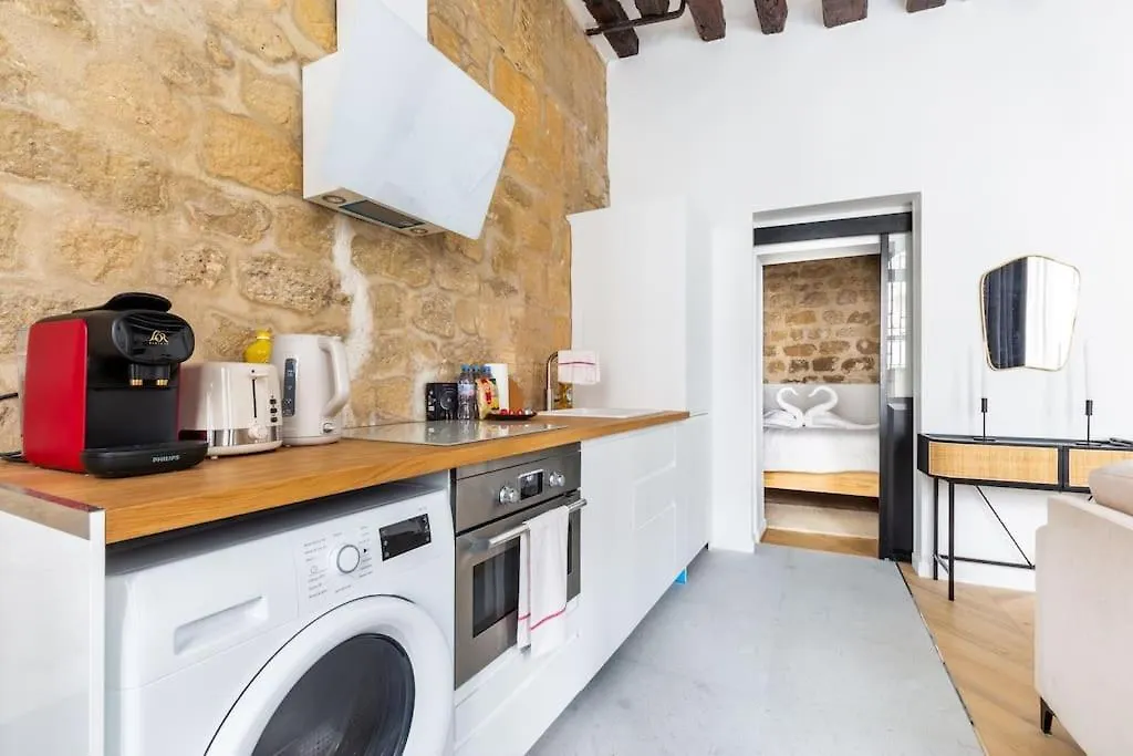 Typical Parisian Apart#Quatier Latin#Notre Dame# 0*, Paris France